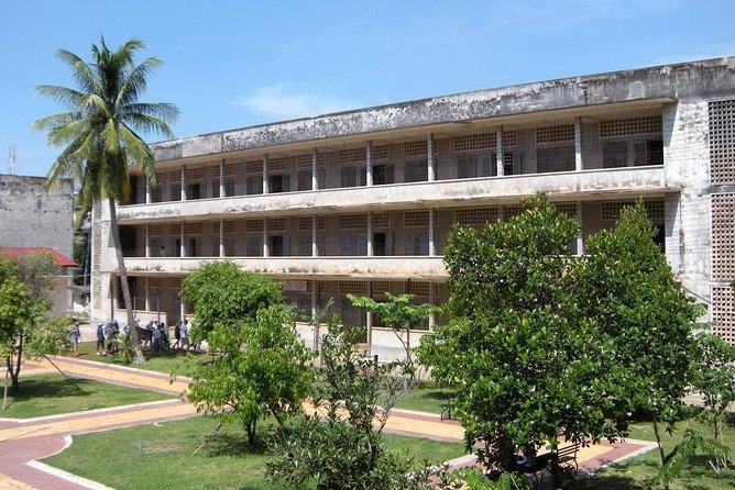 Phnom Penh City Tour, Silver Pagoda, Genocide Museum, Killing Fields - Guides With Personal Stakes: Why Their Stories Matter