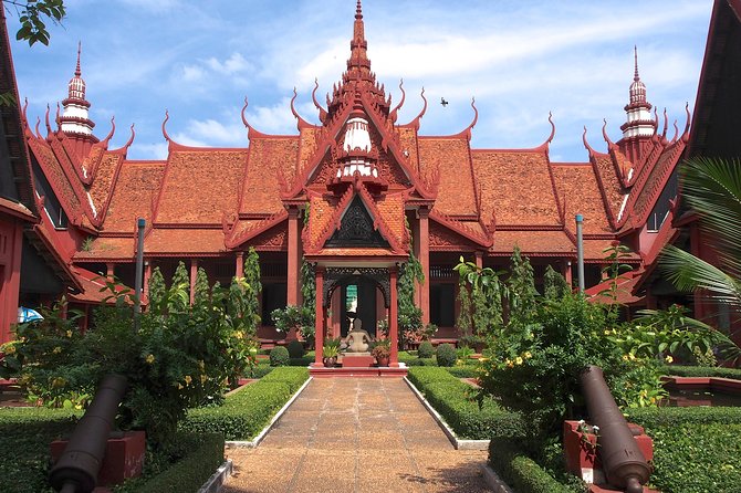 Phnom Penh City Tour, Silver Pagoda, Genocide Museum, Killing Fields - Getting Dressed, Staying Comfortable, and What to Bring