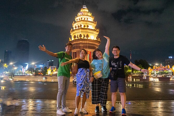 Phnom Penh Evening Food Tour - Inclusive 5 stops local Tastings - Stop 1: the riverfront area by tuk-tuk (snacks, air, people-watching)