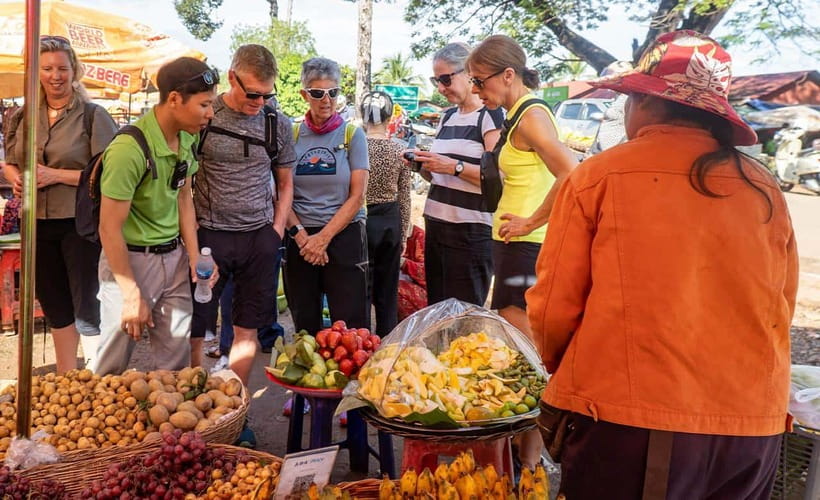 Phnom Penh: Morning Foodie, Market Walking & Street Art Tour - Key Things You Will Notice on This Tour