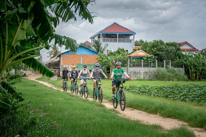 Phnom Penh Silk Island Bike Tour/ E-Bike or Tuk Tuk - Meet at Siem Reaper, then roll out at 7:30 a.m.