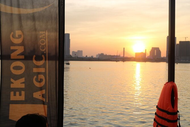 Phnom Penh: Sunset Cruise-Free Beers-Sodas-BBQ Buffet-fruit plate - Price and value: why $8 feels like a bargain here