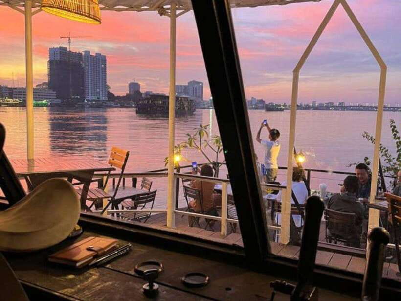 Phnom Penh: Sunset Cruise on Kanika Boat - What you can order: cocktails, beer, and chef-inspired fusion food
