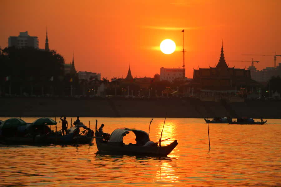 Phnom Penh: Sunset Cruise with Unlimited Beer &Fruit platter - Price and value: is $9 really fair for what you get?