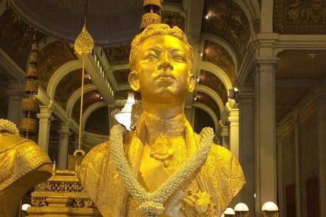 Phnom Penh Vital Discovery-Full Day Tour (Including all services) - Royal Palace plus Silver Pagoda: architecture first, then time to reflect