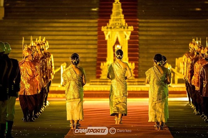 Phnom Penh Vital Discovery-Full Day Tour (Including all services) - Independence Monument: a 15-minute hit of Phnom Penh symbolism