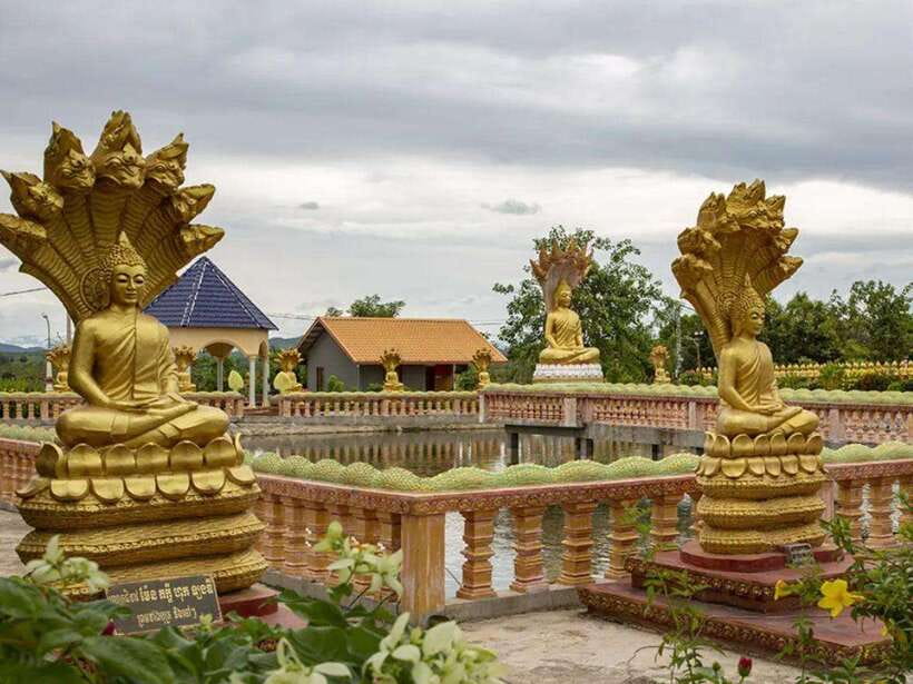 Phnom Tamao Wildlife Center & Buddha Kiri Cambodia Day Tour - Wat Putt Kiri Cambodia: climbing through the Land of 20,000 Buddhas