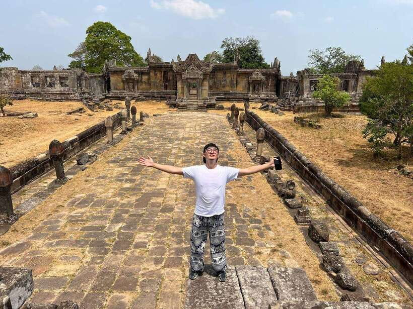 Preah Vihear: Full-Day Preah Vihear and Koh Ker Temple Tour - The 4x4 approach, entrance carvings, and why timing matters