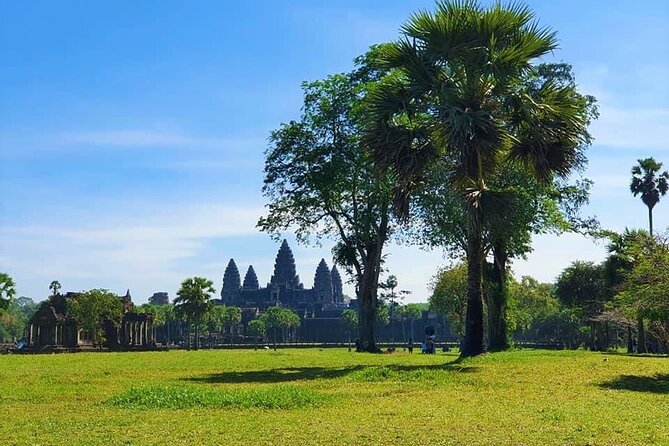 Private 2 Days Angkor Wat Sunrise and Discover all Major Temples - Baphuon, Phimeanakas, and the Royal Square Terraces