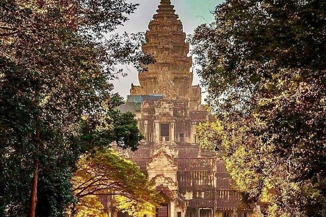 Private 2 Days Angkor Wat Sunrise, Floating Village & Beng Mealea - Baphuon and the terraces: the stops that make your day feel complete