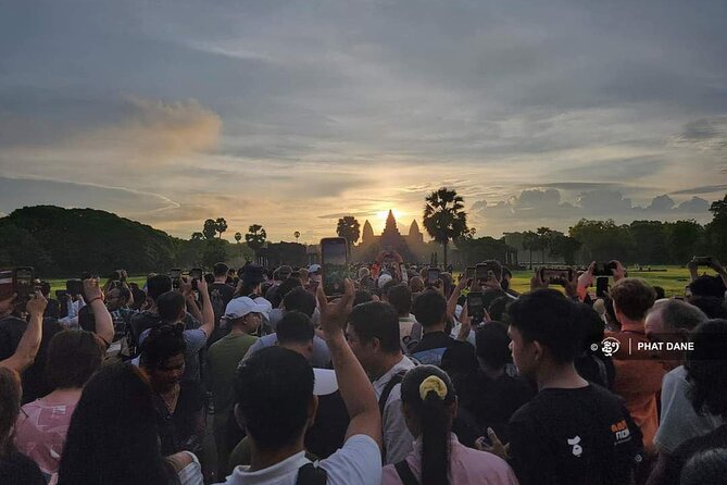Private Angkor Sunrise Guided Tour - Pickup, tickets, and the early-morning plan