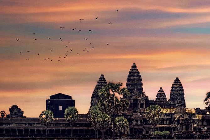 Private Angkor Sunrise & Major Temples Tour by English Speaking SUV Car Driver - North Gate of Angkor Thom, Then Pallilay Temple as a Breather