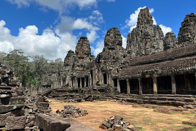 Private Angkor Wat Sunrise Tour with Lunch Included - Stop 3: Bayon Temple with the faces and blended symbolism