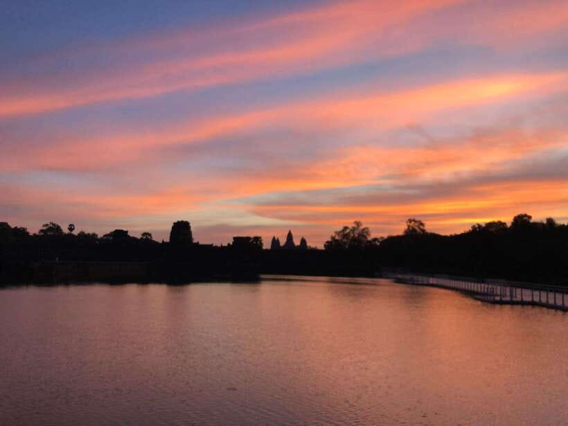 Private Angkor Wat Sunrise Tours And Sunset Floating Village - The Angkor Wat sunrise experience, including moat reflections