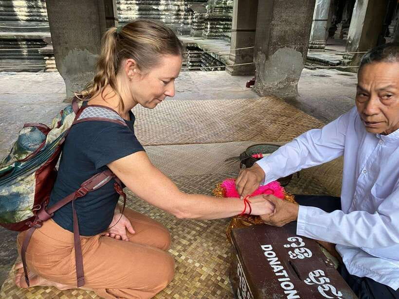 Private Angkor Wat Sunset Tour with Lunch and Snack Included - Angkor Wat morning stop: the temple you need first