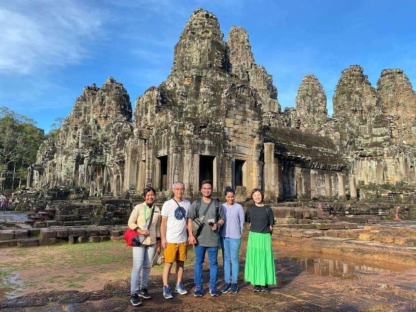 Private Angkor Wat Sunset Tour with Lunch and Snack Included - Phnom Bakheng sunset: panoramic views and real photo strategy