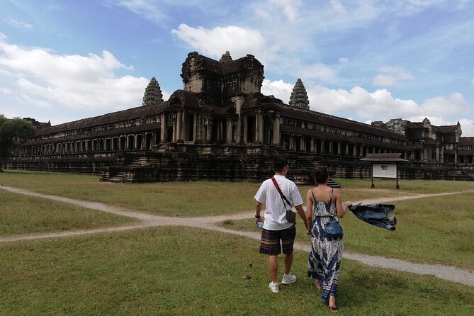 Private Angkor Wat Temple Tour - Angkor Thom highlights: South Gate statues to the Royal Palace