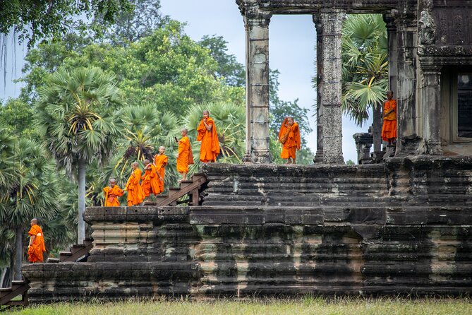 Private Angkor Wat Tour & Angkor Park/Heritage With Local Guide - Stop 2: Angkor Thom and the Feeling of a Capital City