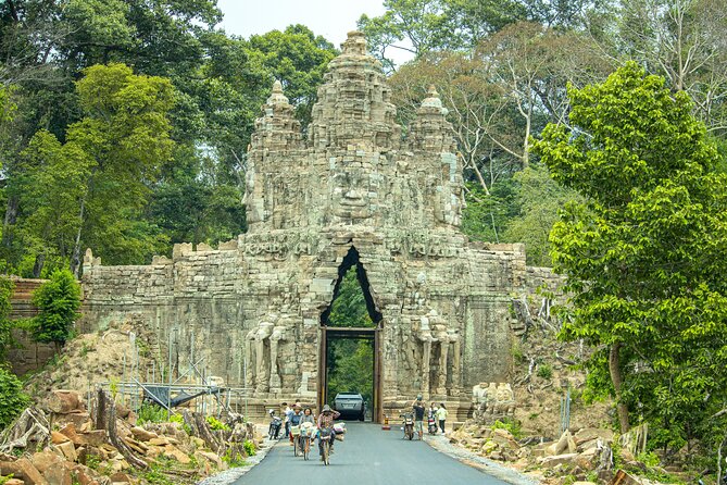 Private Angkor Wat Tour & Angkor Park/Heritage With Local Guide - Stop 6: Ta Prohm Jungle Ruins and the Tomb Raider Factor