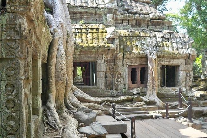Private Angkor Wat Tour from Siem Reap - Bayon: the faces, the architecture, and the meaning