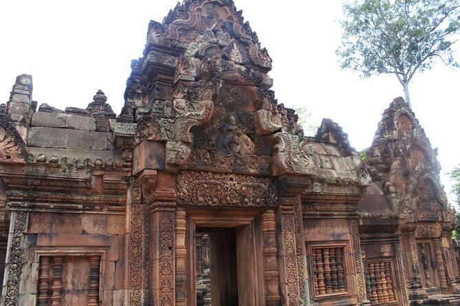 Private Banteay Srei and 4 Temples Guided Tour - The big idea: a private temple day that stays manageable
