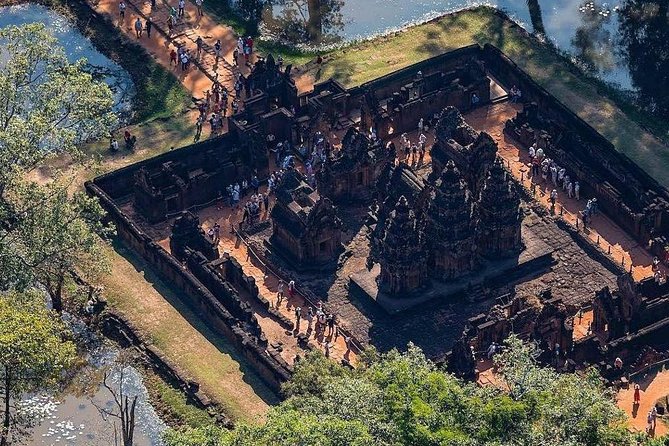 Private Banteay Srei and 4 Temples Guided Tour - Your guide experience: English explanations you can actually use