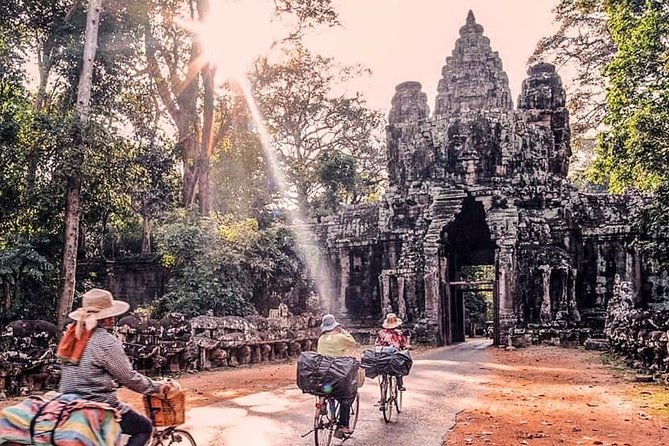Private Guided Tours-Sunrise Angkor Wat, Ta Prohm, Bayon and more - What the private guide changes on this kind of day