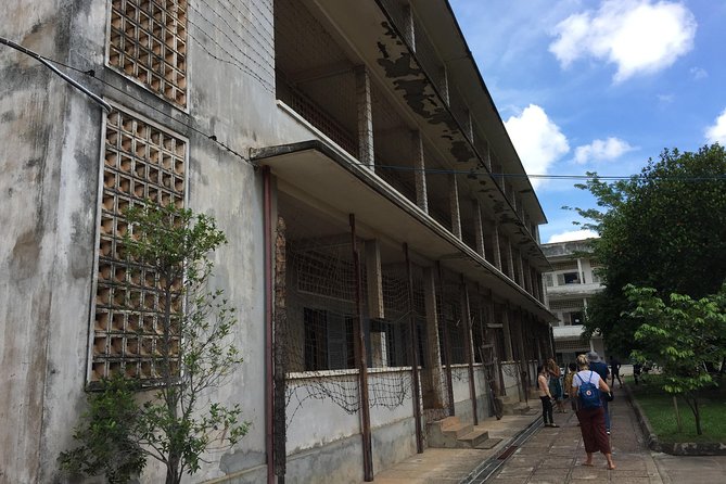 Private Half Day To Killing Field & S21 Genocidal Museum in Phnom Penh - Price and logistics: what $130 per group actually buys you