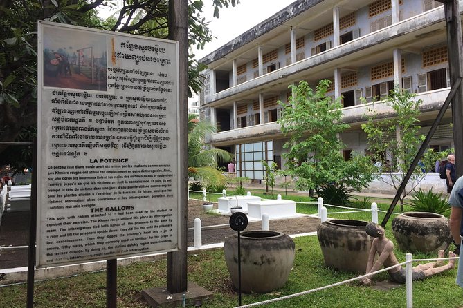 Private Half Day To Killing Field & S21 Genocidal Museum in Phnom Penh - Choeung Ek Killing Fields: how the memorial stupa changes the mood