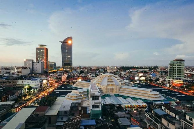 Private Half-Day Tour of Phnom Penh's Traditional Markets - Stop 1: Phsah Thmei Central Market and its art deco landmark vibe