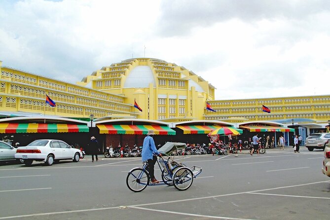 Private Half-Day Tour of Phnom Penh's Traditional Markets - Meeting, pickup, and the comfort factor you’ll feel right away