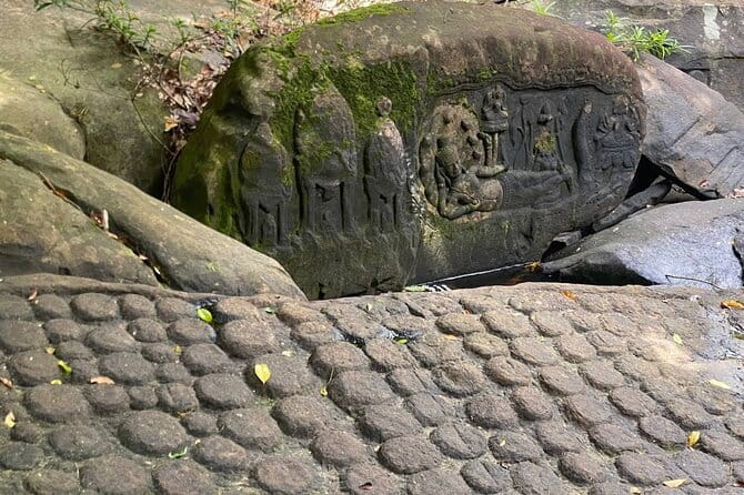Private Kbal Spean Trekking Tour with Banteay Srei - Key Highlights