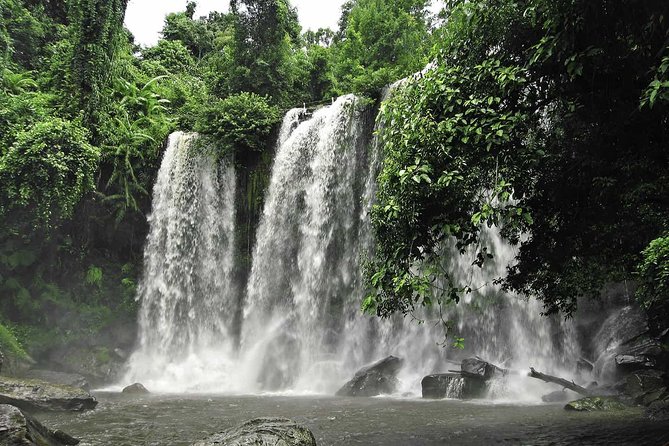 Private Kulen Mountain-Banteay Srei and Kampong Phluk Village - Stop 1: Banteay Srei, Pink Sandstone Carving That Holds Your Attention