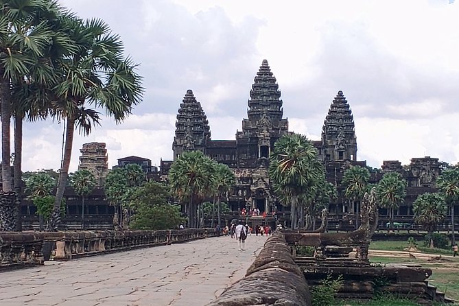 Private One Day Tour with Sunrise at Angkor Wat - Baphuon and the Rebuilding Story You Can See