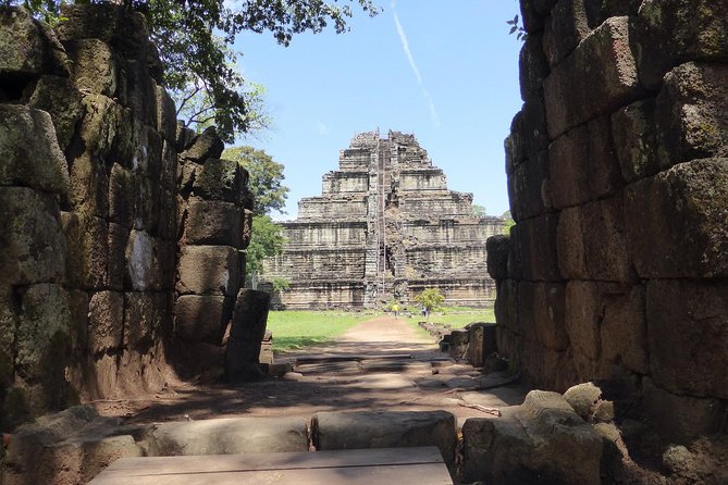Private Preah Vihear and 2 Temples Guided Tour - Koh Ker and Prasat Thom, the Khmer Pyramid That Breaks the Usual Rules