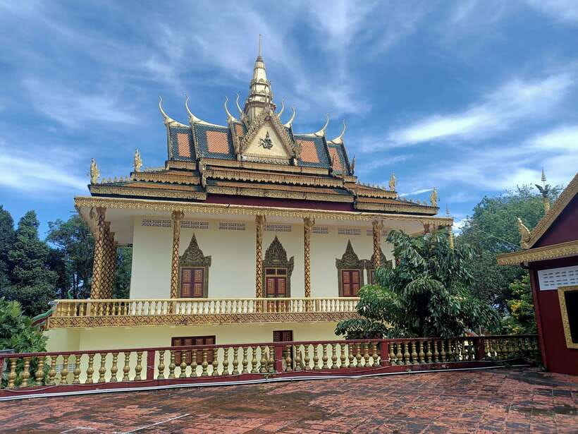 Private Sihanoukville Experience - Visitor Center Stop: Information, Snacks, and Practical Buying Time