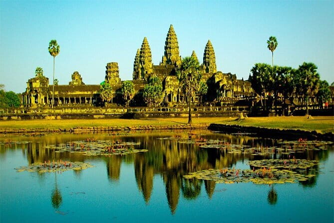 Private Taxi from Siem Reap to Phnom Penh - Speak English Driver - Private, English-Speaking Ride Between Two Big Cities