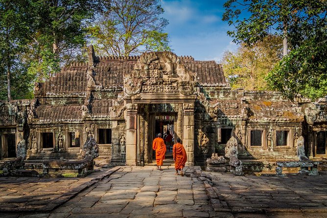 Private Temples Guided Tour (Angkor Wat, Ta Prom & Angkor Thom) - Breakfast and recovery in Siem Reap, not just temple walking