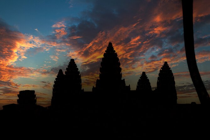 Private Temples Guided Tour (Angkor Wat, Ta Prom & Angkor Thom) - Who this tour is best for, and who might want something else