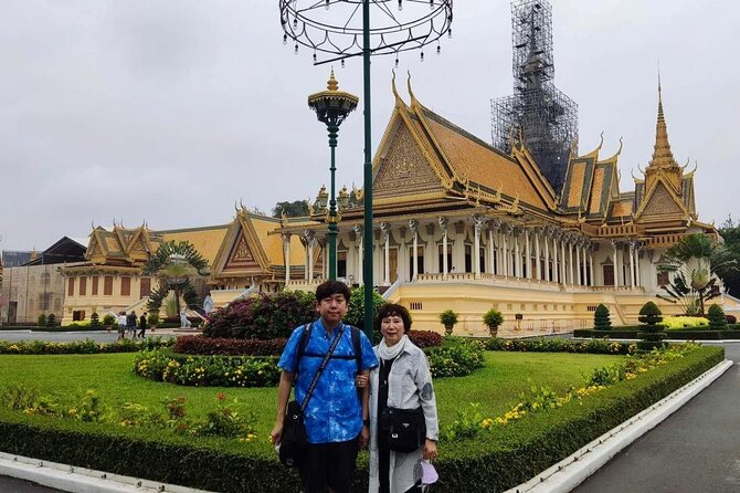 Private Tour: Phnom Penh City Tour Full Day - Royal Palace: where the architecture does the talking