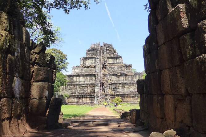 Private Tour to Koh Ker and Beng Mealea - Your guide experience: what Mr. Seng Heak’s approach signals