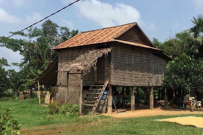 Private Tour to Kompong Phluk Off Beaten Track - Practical tips to make the most of your day on water and land
