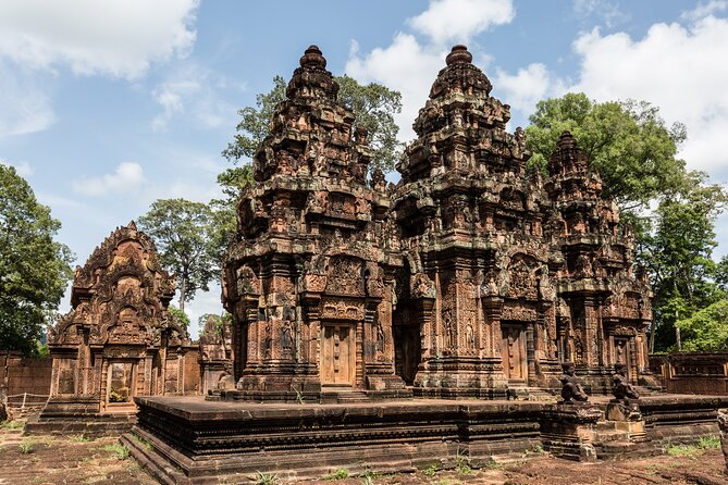 Private Transfer : Siem Reap ↔ Battambang - Temple Heritage Mentioned: If Your Booking Includes It, Here’s What You Gain