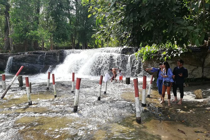 Prrivate Guided Tour To Bantey Srei Temple And Phnom Kulen Paradise Waterfall - Phnom Kulen National Park: Paradise Waterfall, 1000 Lingas, and the reclining Buddha