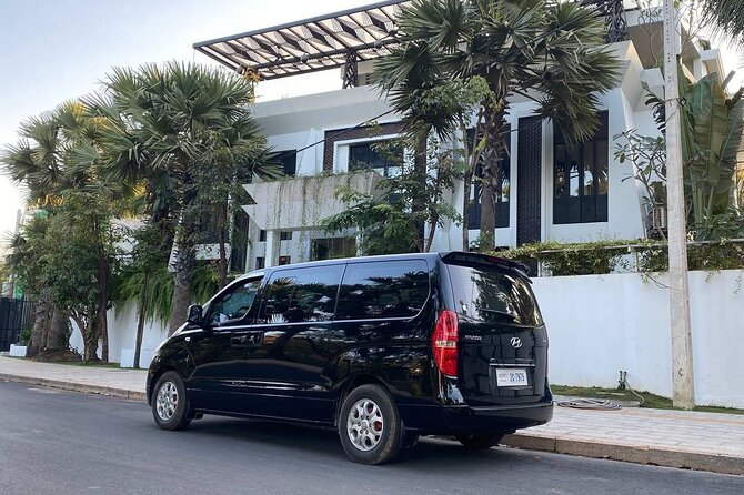 Siem Reap Airport Transfer with Fast Track Immigration Service - Meet and greet at SAI: what the name sign gets you