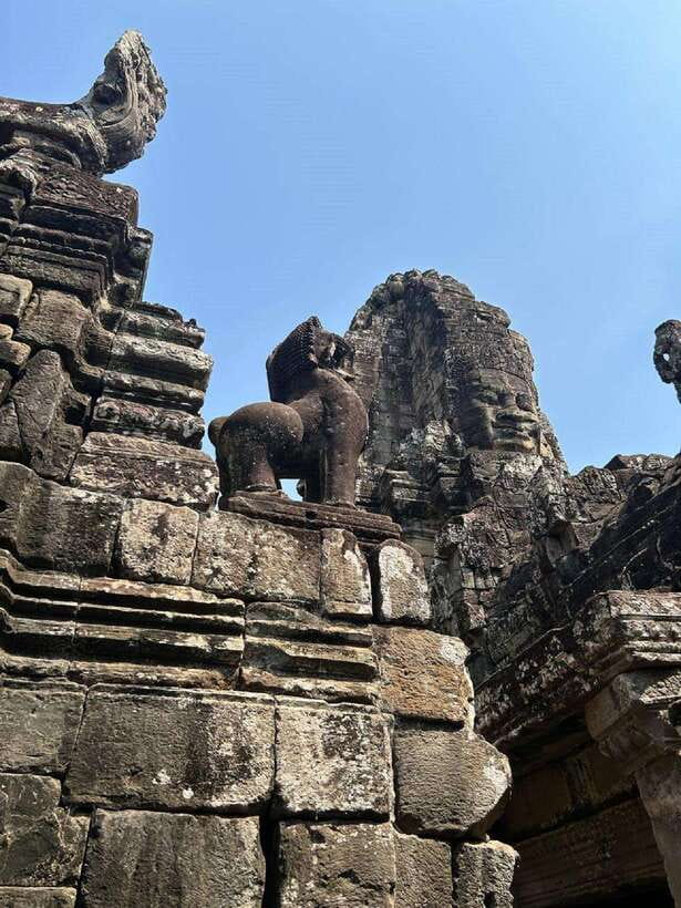 Siem Reap: Angkor Full-Day Group Tour with Japanese Guide - Terrace of the Elephants and Baphuon: the “detail stops”