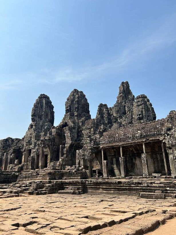 Siem Reap: Angkor Full-Day Group Tour with Japanese Guide - Angkor Wat in the afternoon: why the timing works