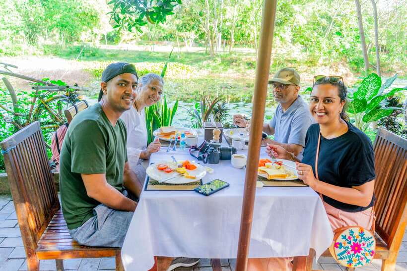 Siem Reap: Angkor Sunrise Jeep Tour / SUV Car Available - Key things that make this jeep tour work