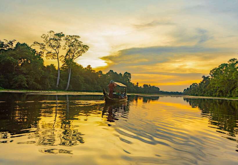 Siem Reap: Angkor Sunset Bike & Boat Tour /E-Bike Available - The Route: Behind Angkor Wat, Then Into Quiet Temple Lanes