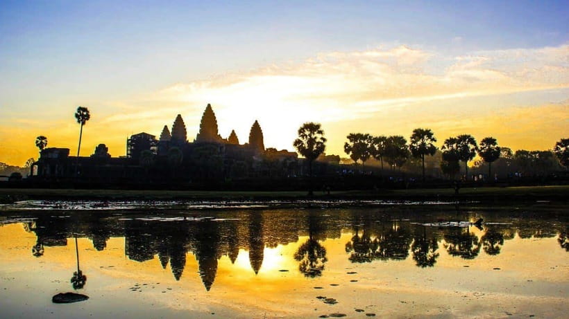 Siem Reap: Angkor Wat, Bayon & Ta Prohm Guided Tour - Practical Tips for a Smooth Day at Angkor Wat, Ta Prohm, Angkor Thom, and Bayon